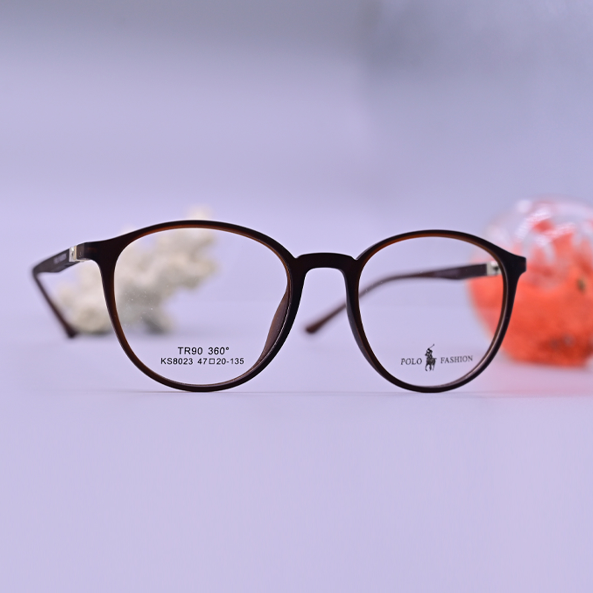 نظارة طبية ماركة بولو فاشن Polo Fashion موديل 8023 بإطار كامل دائري بلون بني جذاب ولمسات معدنية فضية من متجر عين العون.