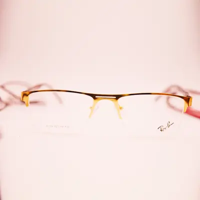 Ray-Ban